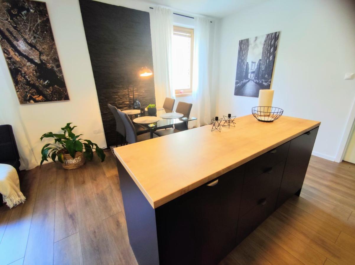 Apartament Apartman Loggia Park & Free Parking Żylina Zewnętrze zdjęcie